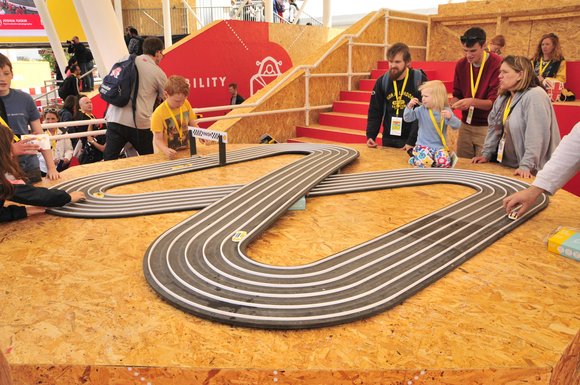 Piłkarze z prądem.