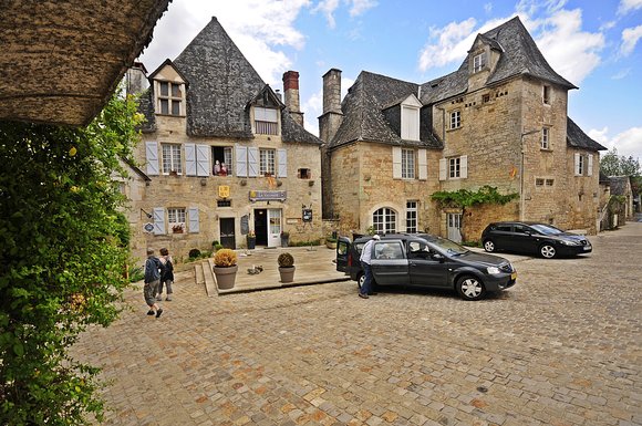 Aneks do Collonges - la Rouge