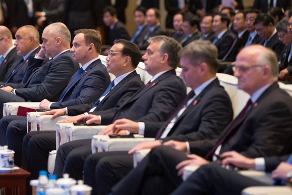 Gdyby się Duda nie pośliznął przy Murze nie wiedzielibyśmy, że był w Chinach
